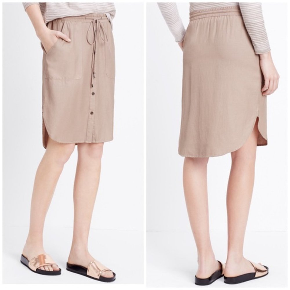 Vince Tan / Khaki Button Down Knee Length Skirt S